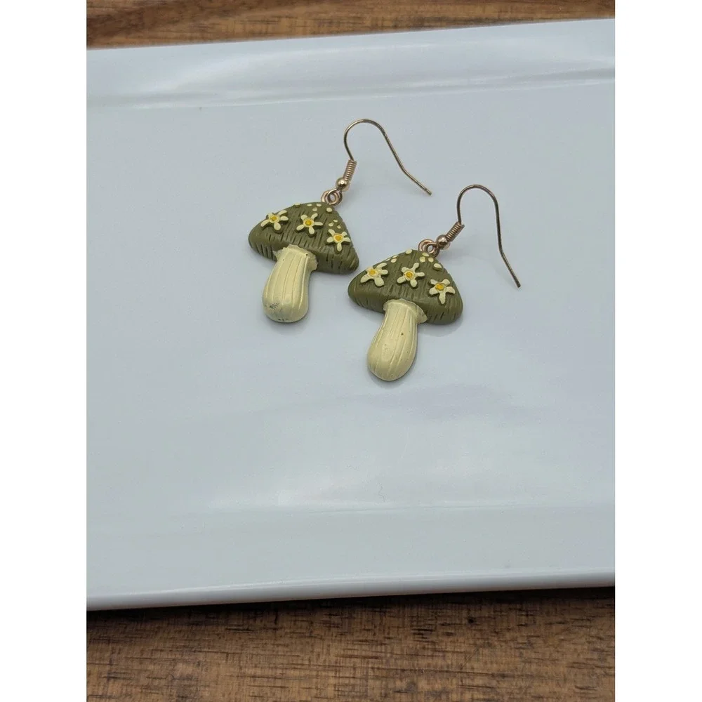 Unbranded Mushroom Drop Earrings Women OS Green‎ Floral Cottagecore Dangle Hook